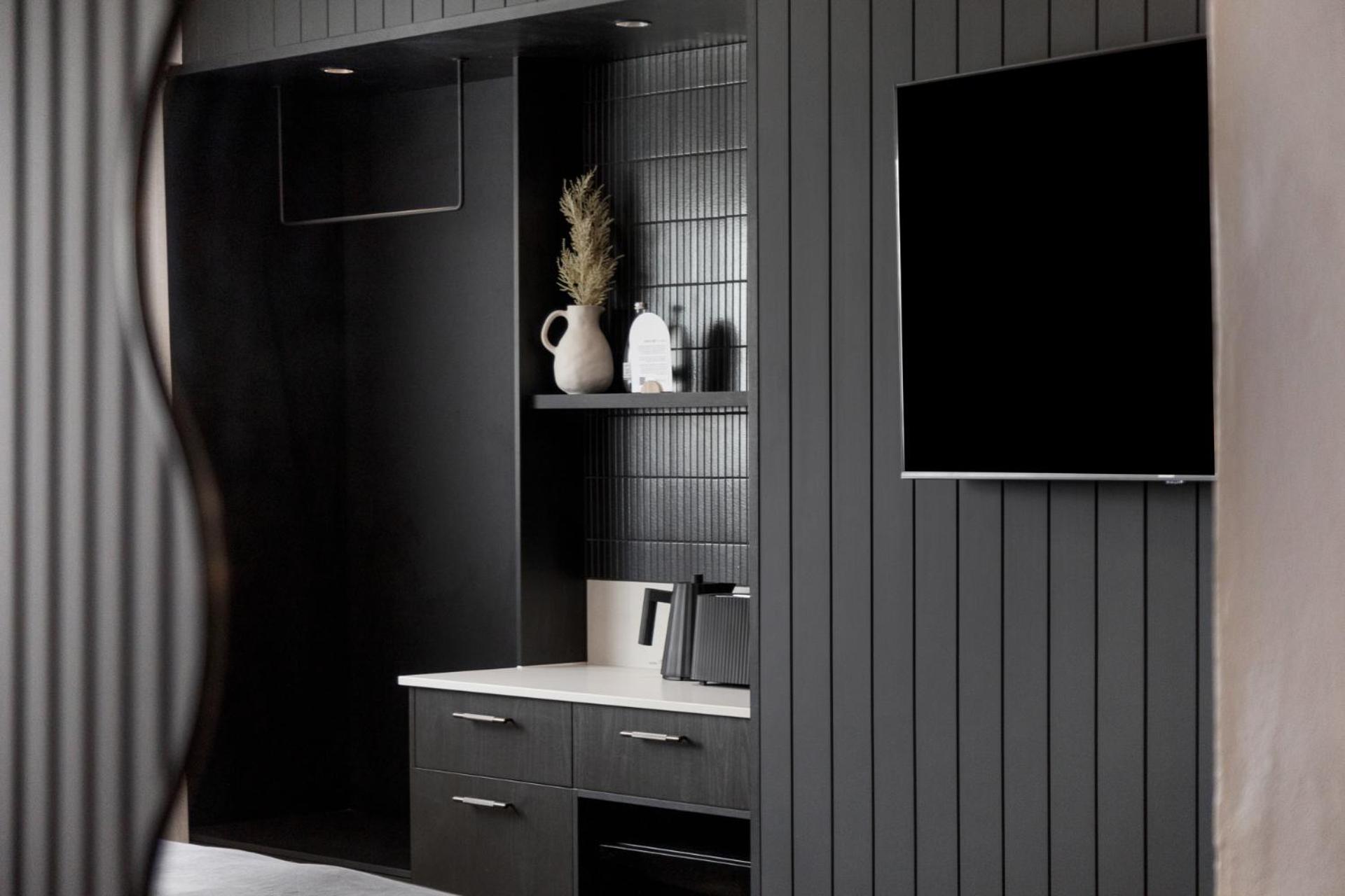 The Lodge - 4 Luxury Central Private Studio Rooms - Free Wifi Mount Gambier Bagian luar foto